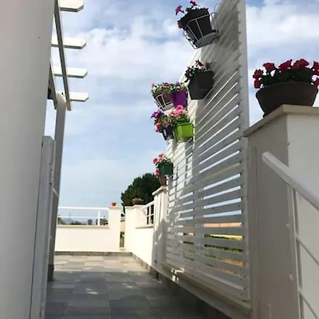 Apartmán One Bedroom With Wifi At Calabernardo